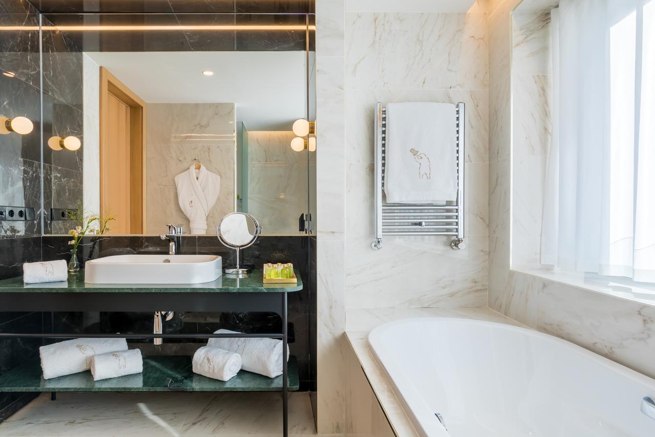 Premium Room,1567069868:JPEG