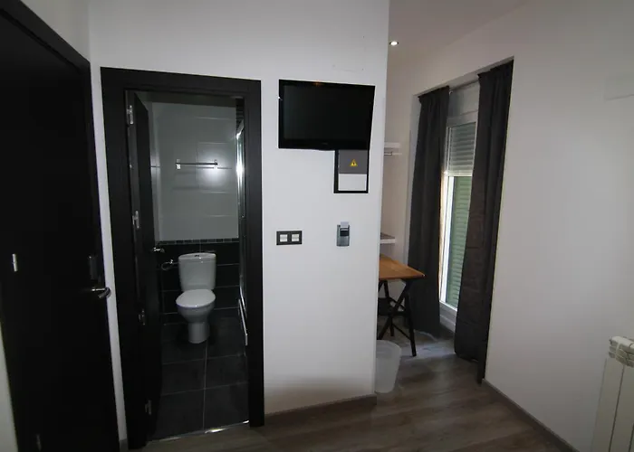 Hostal Mh Fuencarral